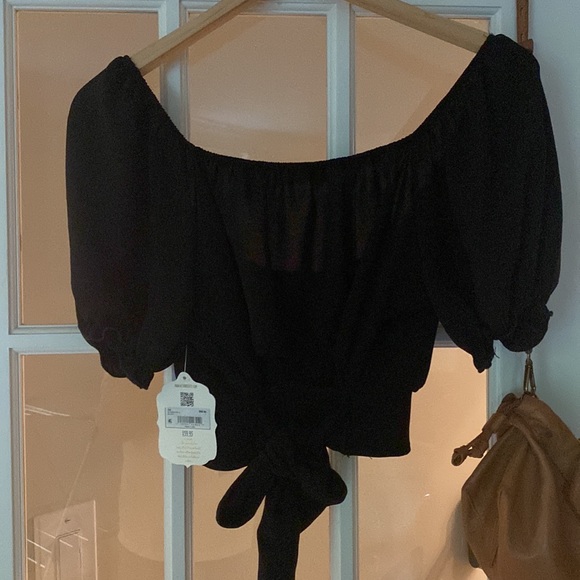 Medium black cropped black top. Super cute! New with Tags on. - Picture 2 of 2